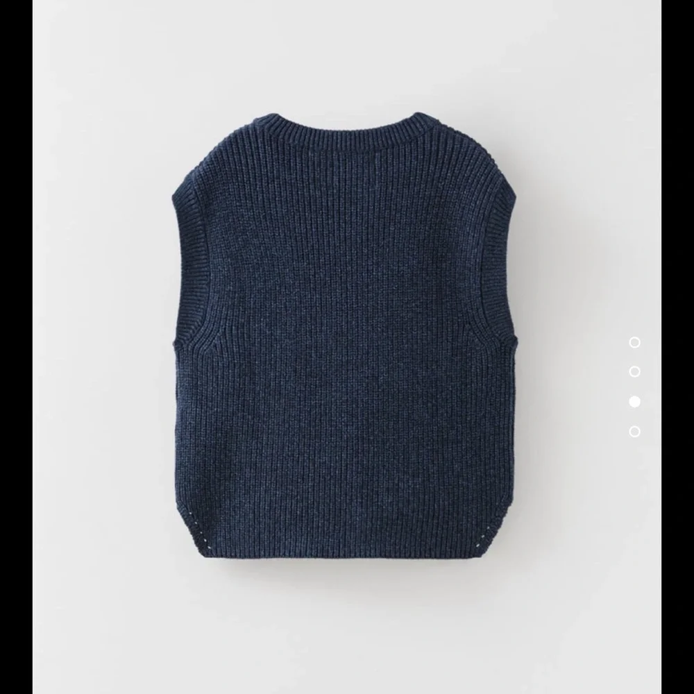 Zara Heathered Blue Long Knit Vest